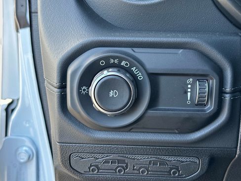 New 2026 Jeep Wrangler Unlimited Sahara w/ Safety Group AWD/4WD image 30