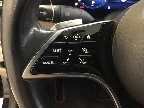 Used 2022 Mercedes-Benz E 350 4MATIC Sedan w/ AMG Line Exterior image 47