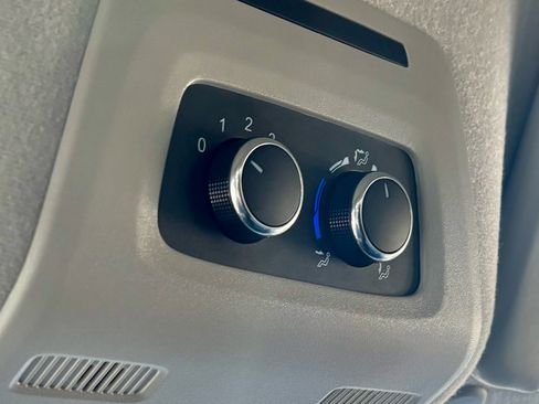 Used 2024 Ford Transit 350 XLT image 22