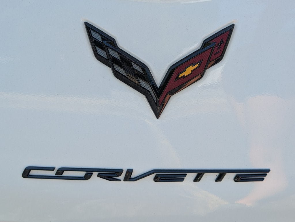 Used 2015 Chevrolet Corvette Z06 w/ 3LZ Preferred Equipment Group RWD image 6