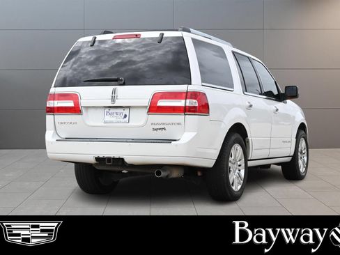 Used 2013 Lincoln Navigator 2WD w/ HD Trailer Tow Pkg image 6