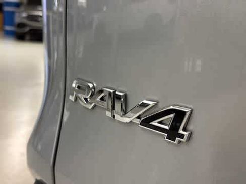 Used 2024 Toyota RAV4 LE AWD/4WD image 9