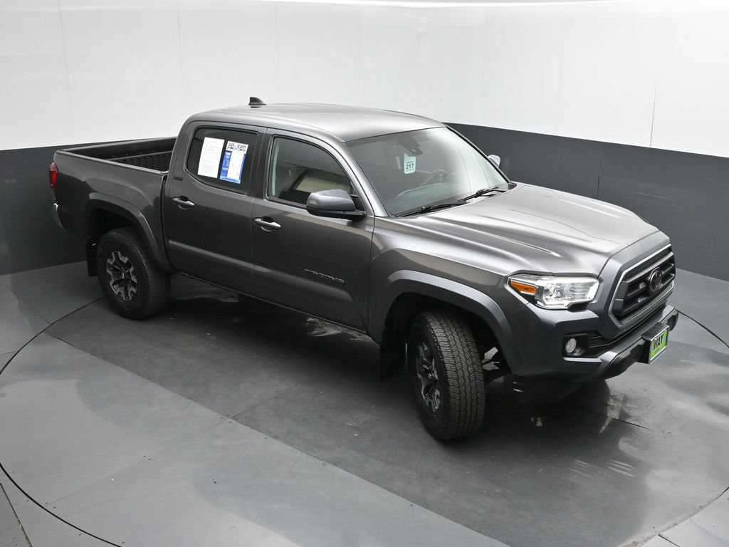 Used 2021 Toyota Tacoma SR5 RWD image 39
