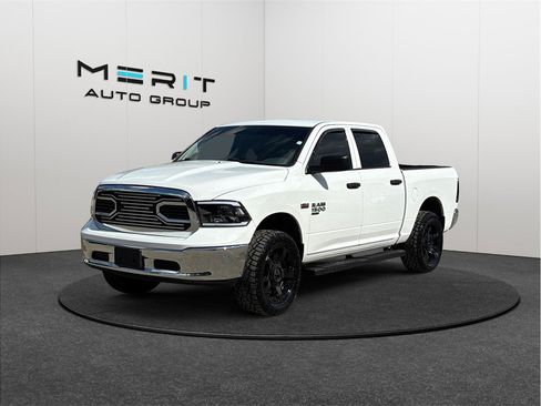 Used 2020 RAM 1500 Tradesman w/ Chrome Appearance Group image 4