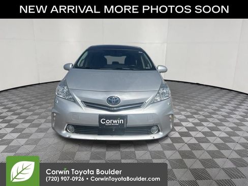 Used 2014 Toyota Prius V Five FWD image 2