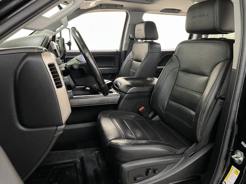 Used 2018 GMC Sierra 3500 Denali AWD/4WD image 31