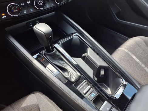 Used 2024 Honda Accord Sport image 21