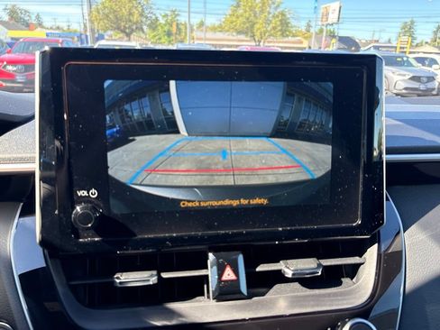 Used 2024 Toyota Corolla SE FWD image 18