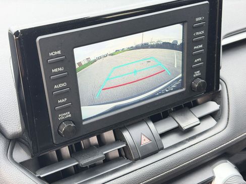 Used 2019 Toyota RAV4 LE image 26