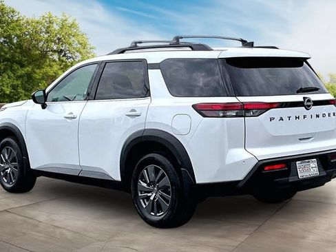 New 2026 Nissan Pathfinder SV w/ Cargo Package FWD image 3