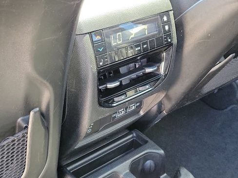 Used 2023 Jeep Grand Cherokee L Limited w/ Luxury Tech Group II AWD/4WD image 27