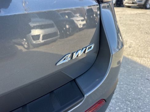 Used 2025 Ford Explorer ST-Line w/ ST-Line Street Pack image 31