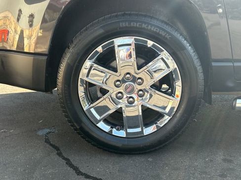 Used 2017 GMC Acadia Limited SLT AWD/4WD image 28