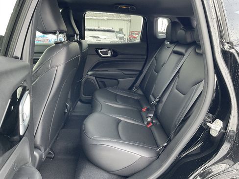 New 2026 Jeep Compass Limited AWD/4WD image 9