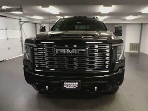New 2026 GMC Sierra 2500 Denali Ultimate AWD/4WD image 3