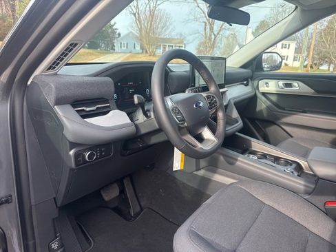 New 2026 Ford Explorer Active image 14