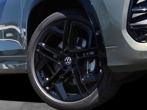 New 2026 Volkswagen Tiguan SE R-Line AWD/4WD image 3