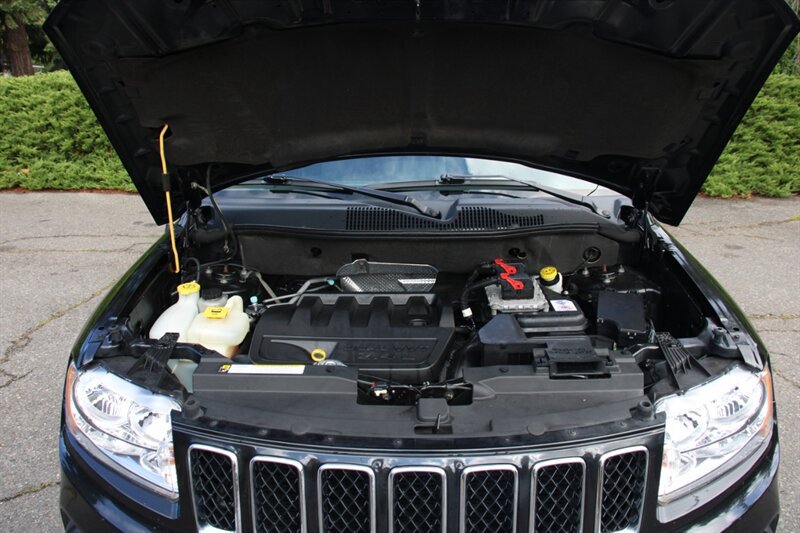 Used 2011 Jeep Compass Limited AWD/4WD image 18