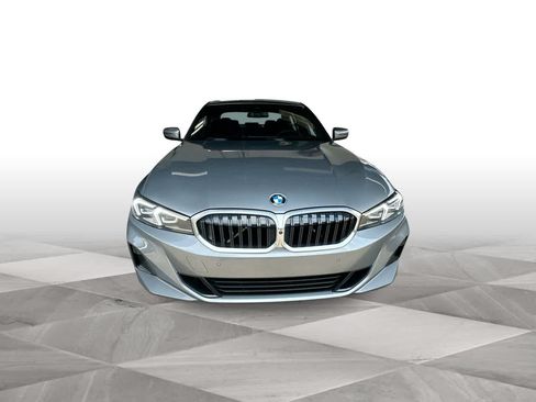 Used 2025 BMW 330i Sedan RWD image 3