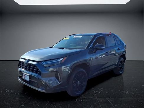 Used 2023 Toyota RAV4 XSE AWD/4WD image 7