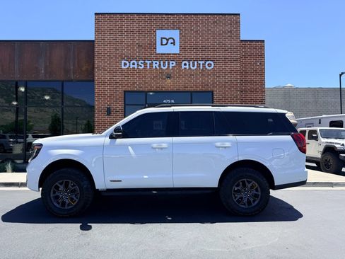 Used 2025 Ford Expedition Tremor AWD/4WD image 5