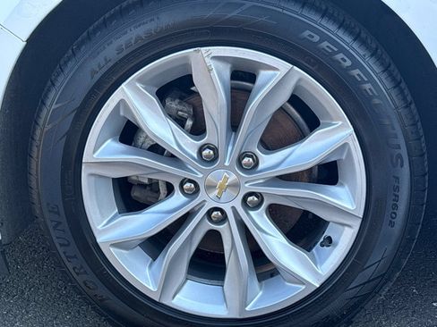 Used 2023 Chevrolet Malibu LT FWD image 26