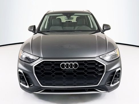 Used 2022 Audi Q5 2.0T Premium Plus w/ Premium Plus Package AWD/4WD image 2