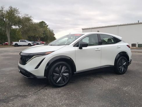 Certified 2024 Nissan Ariya FWD image 8