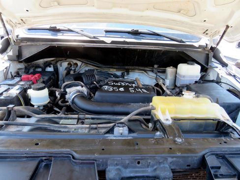 Used 2020 Nissan NV 2500 SV w/ Navigation Package image 38