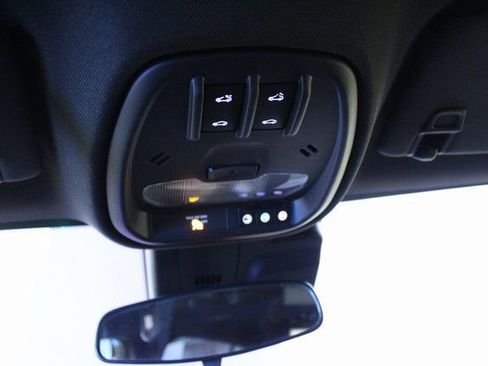 Certified 2025 Buick Envista Sport Touring w/ Experience Buick Package image 19