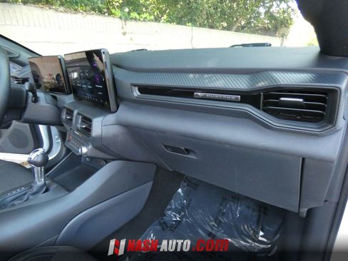 Used 2024 Ford Mustang Convertible RWD image 31