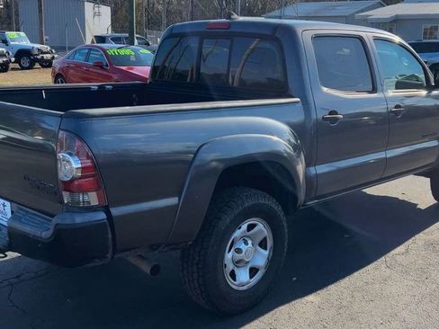 Used 2015 Toyota Tacoma PreRunner image 8