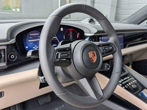 New 2026 Porsche Macan Electric RWD image 15