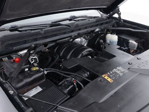 Used 2018 Chevrolet Silverado 1500 High Country image 42