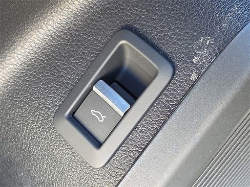 Certified 2025 Audi Q5 2.0T Premium Plus w/ Premium Plus Package image 25