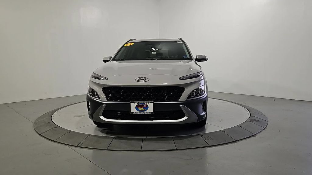 Used 2023 Hyundai Kona Limited w/ Cargo Package FWD image 9
