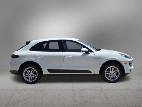 Used 2018 Porsche Macan AWD/4WD image 7