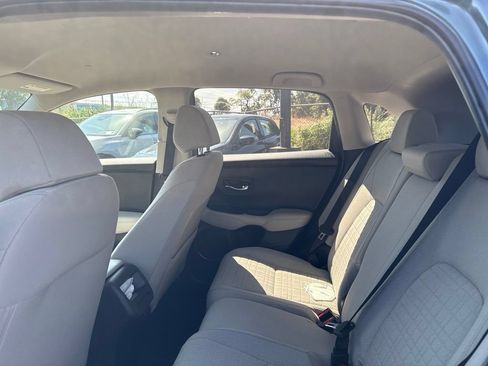 Used 2025 Honda HR-V LX image 12