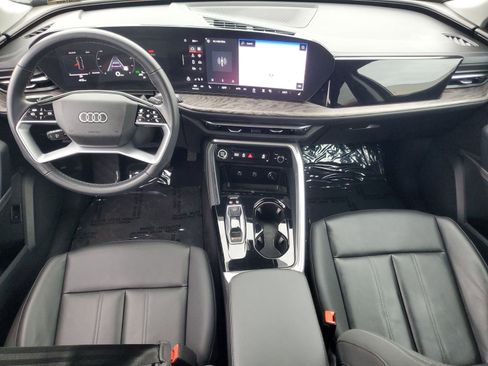Used 2025 Audi Q5 Premium w/ Convenience Package AWD/4WD image 11