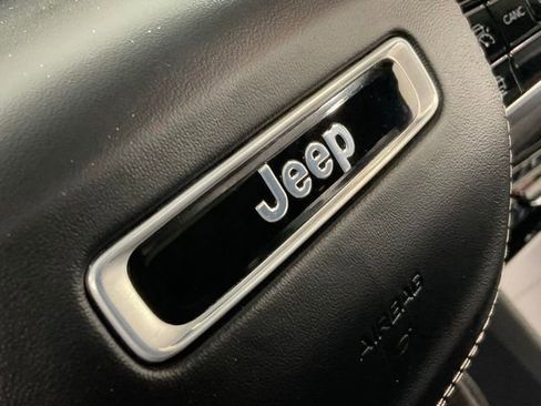Used 2024 Jeep Grand Cherokee Overland w/ Adv Protech Group III AWD/4WD image 43