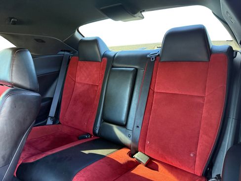 Used 2021 Dodge Challenger R/T Scat Pack image 11