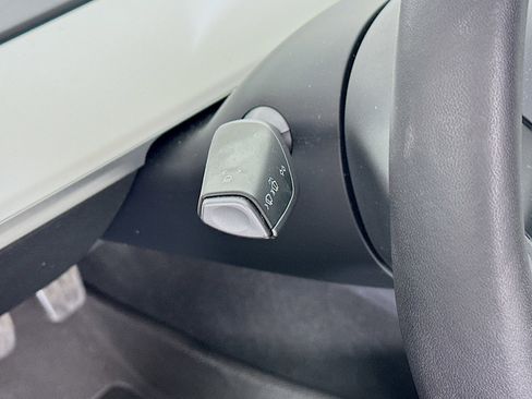 Used 2021 Tesla Model 3 Long Range image 16