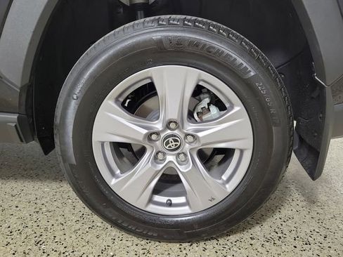 Used 2025 Toyota RAV4 XLE w/ Convenience Package FWD image 8
