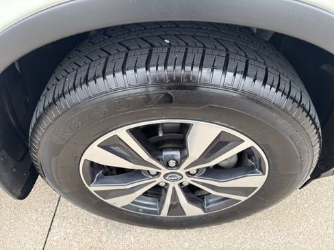 Used 2024 Nissan Murano SV AWD/4WD image 19