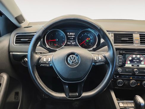 Used 2015 Volkswagen Jetta TDI SEL image 16