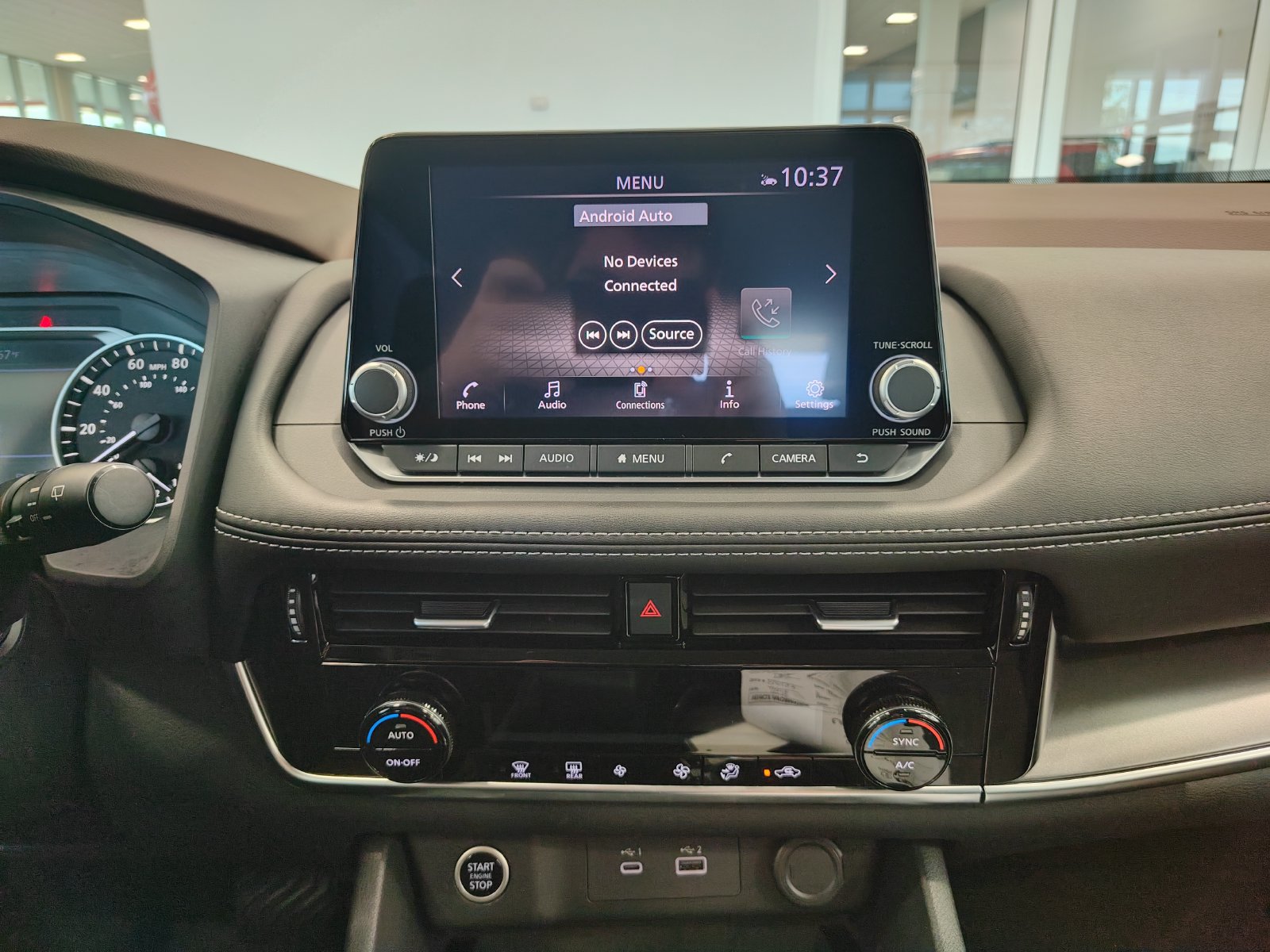 Used 2023 Nissan Rogue SV FWD image 16
