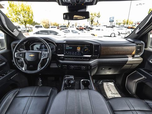 Used 2023 Chevrolet Silverado 1500 High Country AWD/4WD image 28