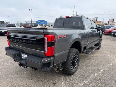 Used 2025 Ford F250 Platinum AWD/4WD image 5