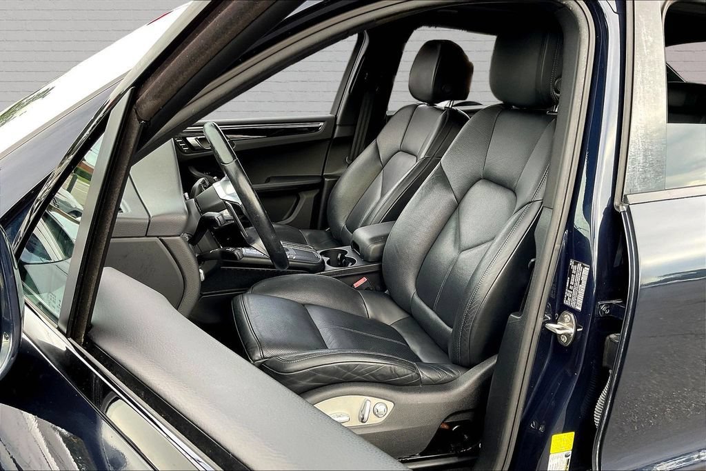Used 2020 Porsche Macan AWD/4WD image 20