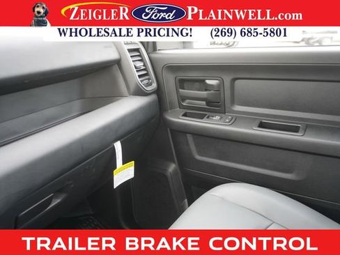 Used 2023 RAM 3500 Tradesman w/ Convenience Group image 30